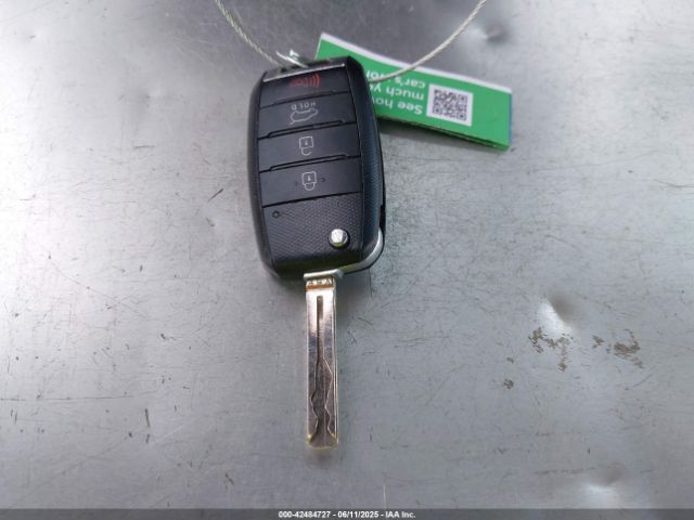 KNDJN2A29F7164073 KIA Soul
