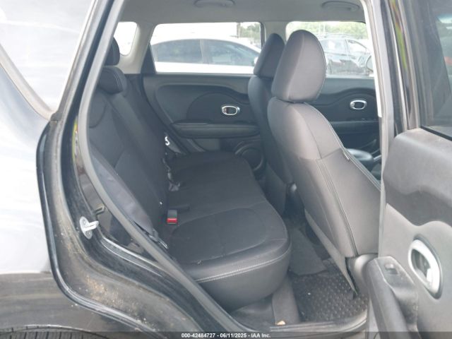 KNDJN2A29F7164073 KIA Soul