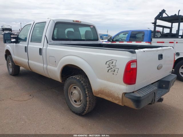 2011 FORD F-250 1FT7W2B61BEC11725 Photo 2