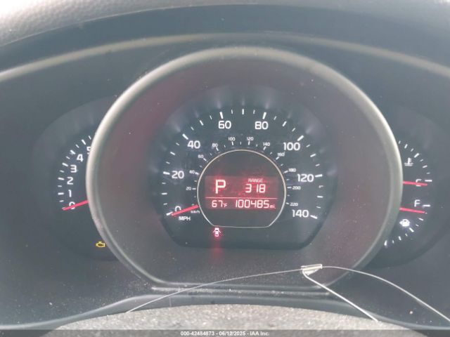 KNDJP3A51J7896250 KIA g