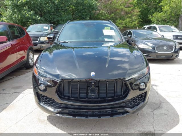 ZN661XUAXKX323919 Maserati Levante