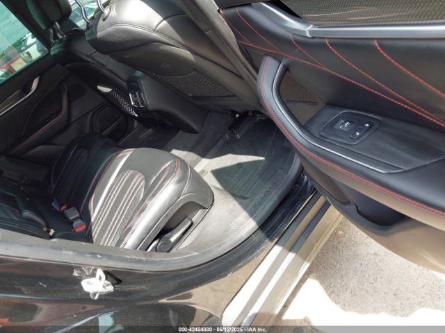 ZN661XUAXKX323919 Maserati Levante