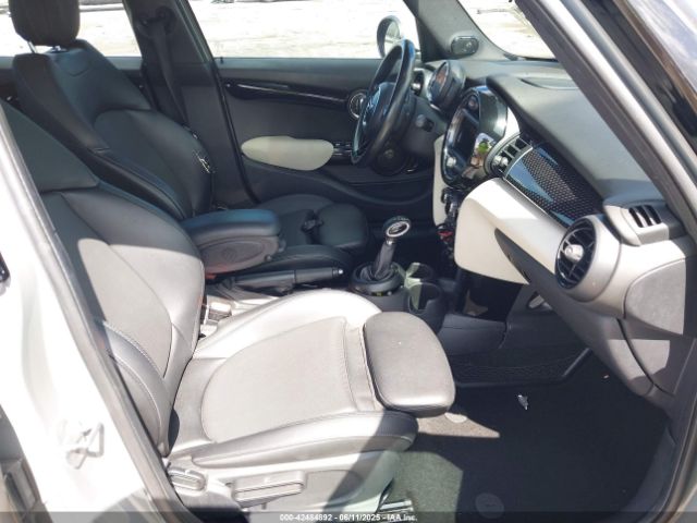 2018 MINI HARDTOP WMWXU3C55J2F51056 Photo 4