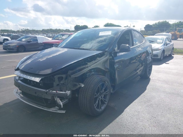 2025 TESLA MODEL Y 7SAYGDEE1SA366550 Photo 5