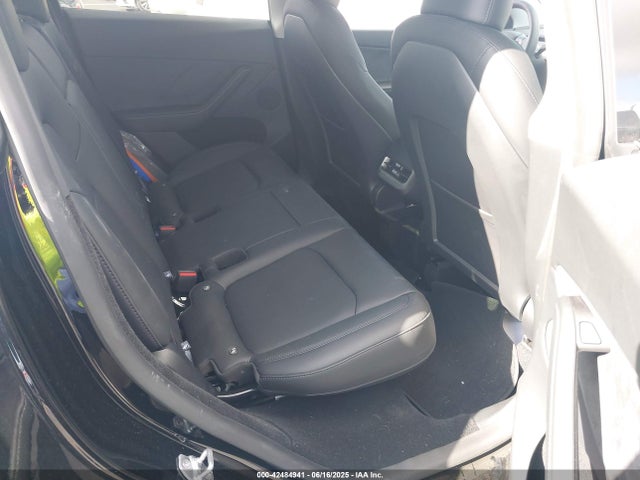 2025 TESLA MODEL Y 7SAYGDEE1SA366550 Photo 7