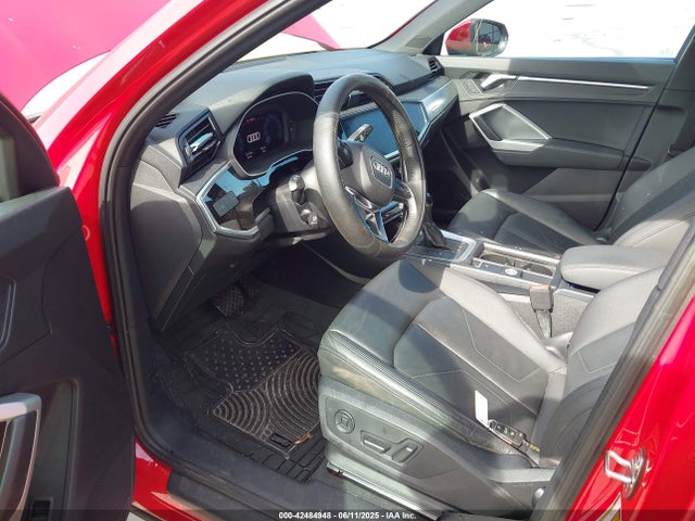 2019 AUDI Q3 WA1AECF32K1077002 Photo 4