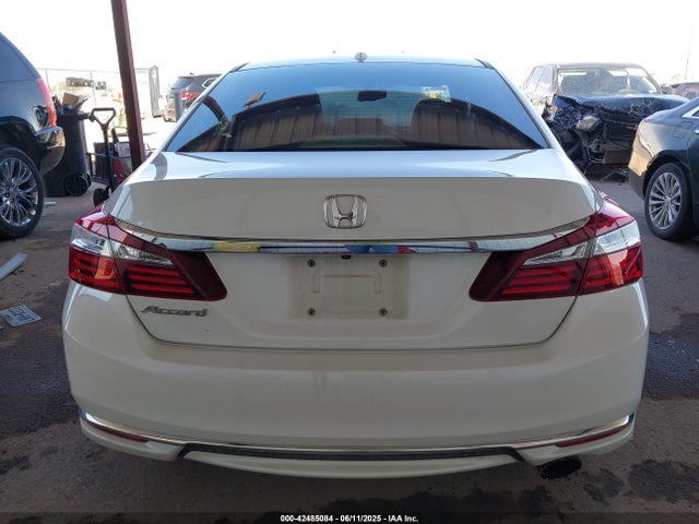 Honda k24w1 2016 1HGCR2F86GA161504 Image 16