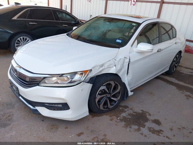 Honda k24w1 2016 1HGCR2F86GA161504 Image 2
