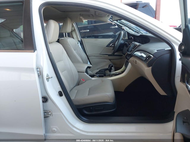 Honda k24w1 2016 1HGCR2F86GA161504 Image 5