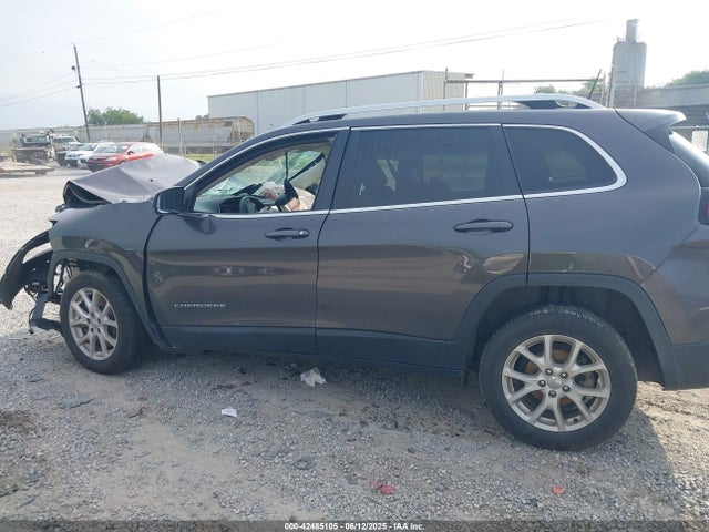1C4PJLCB3HW662626 Jeep Cherokee