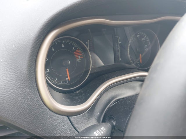 1C4PJLCB3HW662626 Jeep Cherokee