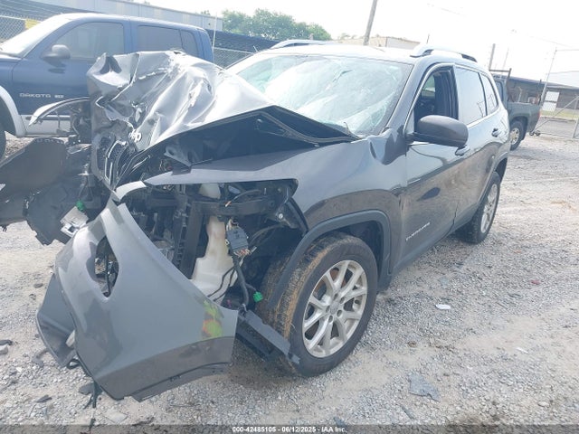 1C4PJLCB3HW662626 Jeep Cherokee