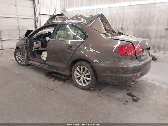 Volkswagen 2014 2014 3VWD07AJ7EM405694 Image 3