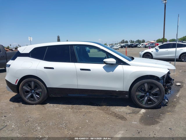 WB523CF04PCM04691 BMW Ix