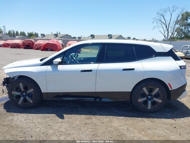 WB523CF04PCM04691 BMW Ix