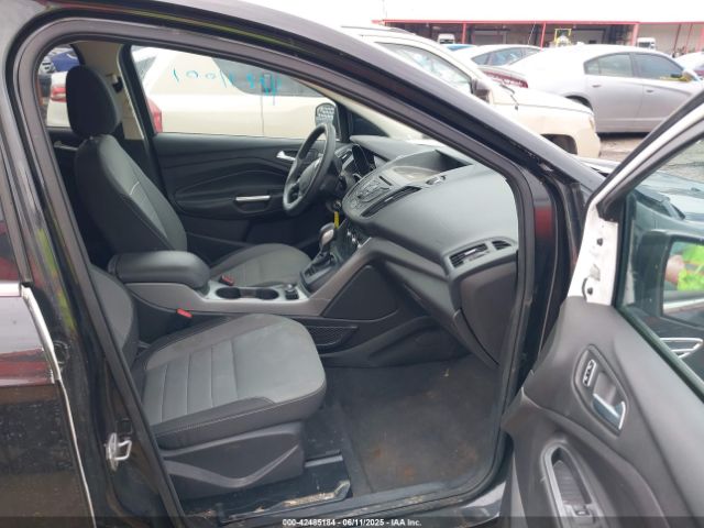 1FMCU9GX1FUA50055 Ford ESCAPE SE