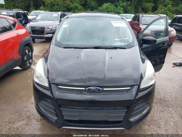 1FMCU9GX1FUA50055 Ford ESCAPE SE
