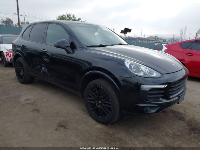 2017 PORSCHE CAYENNE WP1AA2A22HKA82177 Photo 0