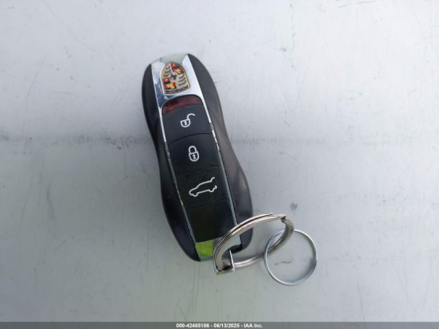 2017 PORSCHE CAYENNE WP1AA2A22HKA82177 Photo 10