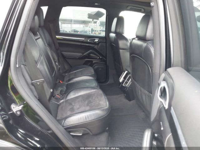 2017 PORSCHE CAYENNE WP1AA2A22HKA82177 Photo 7