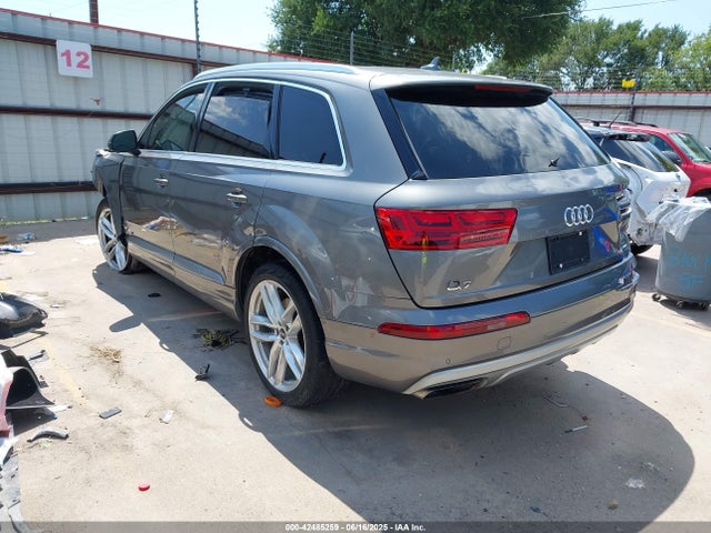 2017 AUDI Q7 WA1VAAF75HD033247 Photo 2