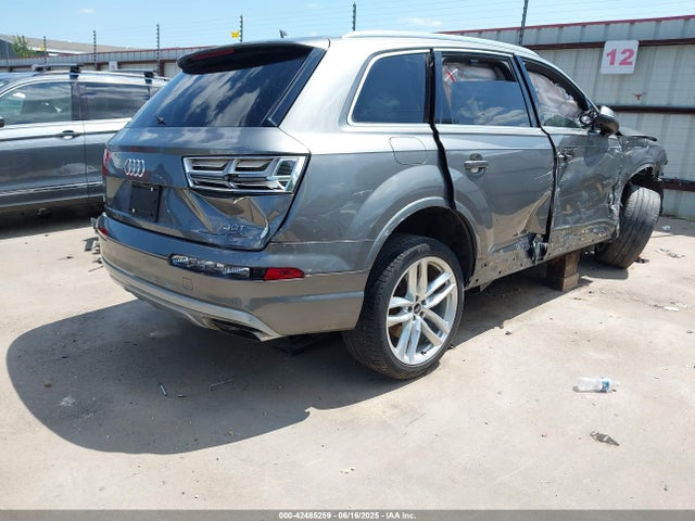 2017 AUDI Q7 WA1VAAF75HD033247 Photo 3