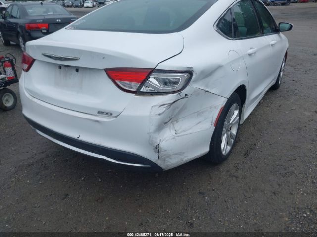 1C3CCCAB4FN653713 Chrysler 2015
