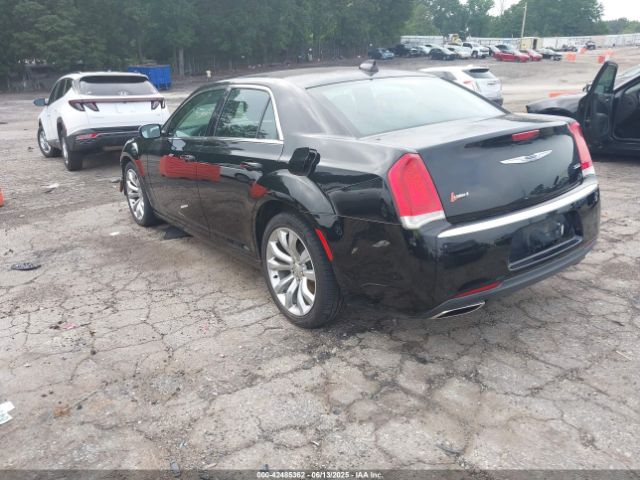 2019 CHRYSLER 300 2C3CCAAG7KH601334 Photo 2