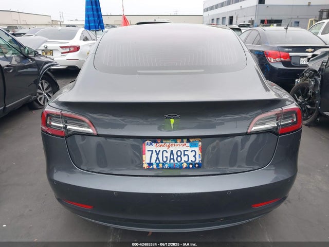 Tesla 2018 2018 5YJ3E1EA1JF042198 Image 17