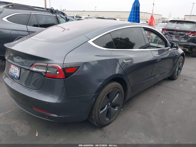 Tesla 2018 2018 5YJ3E1EA1JF042198 Image 4