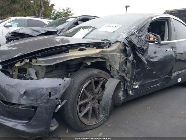 Tesla 2018 2018 5YJ3E1EA1JF042198 Image 6