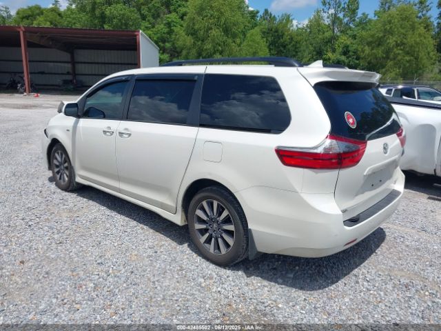 2020 TOYOTA SIENNA 5TDDZ3DC5LS241258 Photo 2
