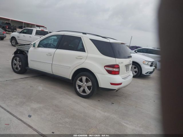 2011 MERCEDES-BENZ ML 350 4JGBB5GB2BA714339 Photo 2