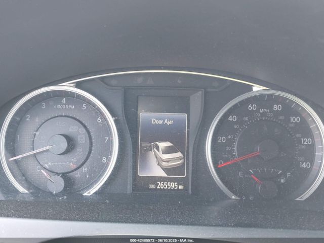 4T1BF1FK0GU177023 Toyota CAMRY SE
