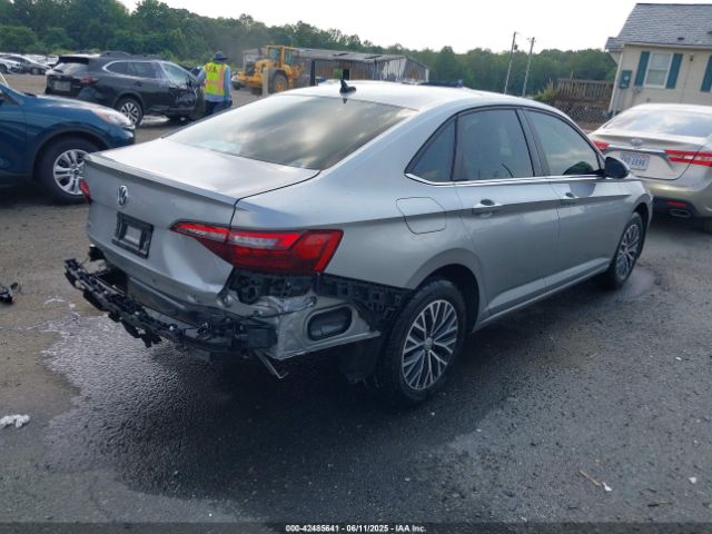 2020 VOLKSWAGEN JETTA 3VWCB7BU1LM053000 Photo 3