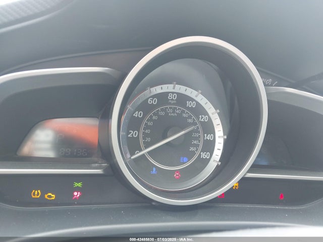 JM1BM1V77E1155235 Mazda pe