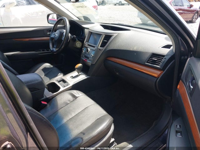 2014 Subaru Outback 2.5i Limited მანქანა იყიდება აუქციონზე, vin: 4S4BRCMC2E3320586, აუქციონის ნომერი: 42485941