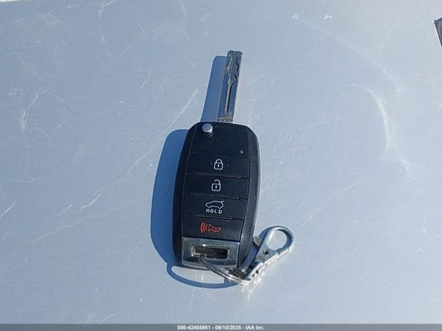KNDJP3A58F7799425 KIA SOUL +