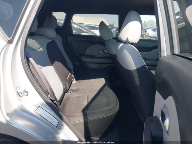 KNDJP3A58F7799425 KIA SOUL +