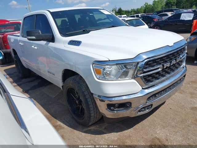 42486023 :رقم المزاد ، 1C6RREFT7NN337388 vin ، 2022 Ram 1500 Big Horn  4x2 5'7 Box مزاد بيع