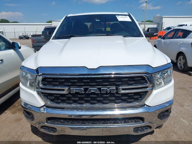 42486023 :رقم المزاد ، 1C6RREFT7NN337388 vin ، 2022 Ram 1500 Big Horn  4x2 5'7 Box مزاد بيع
