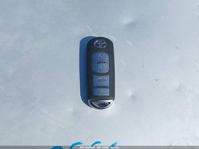 3MYDLBYV0JY304331 Toyota p5v