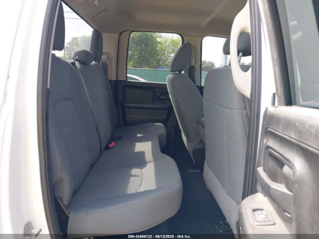 1C6RR6FG2KS702064 RAM 1500 Classic Tradesman  4x2 6'4 Box