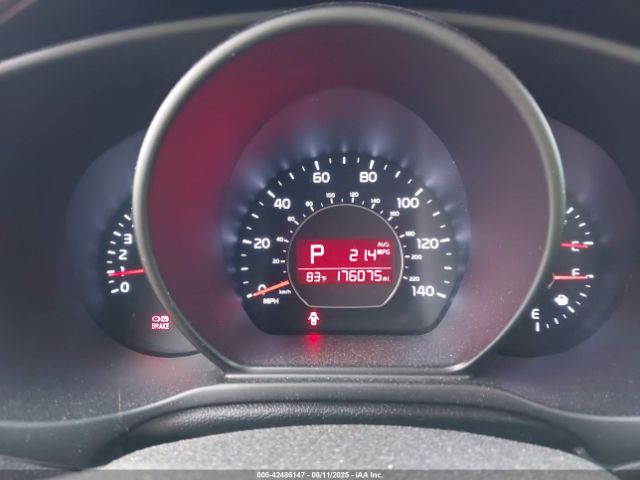 KNDJP3A55J7566949 KIA SOUL +