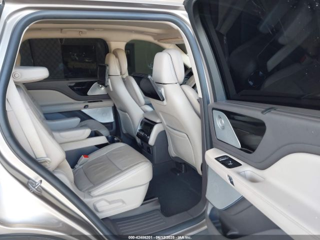 2020 LINCOLN AVIATOR 5LM5J7XC0LGL10343 Photo 7