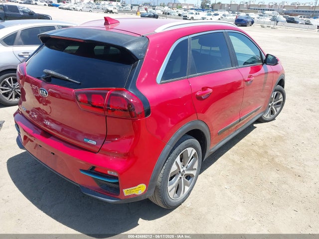 KNDCC3LG0L5081085 KIA 2020