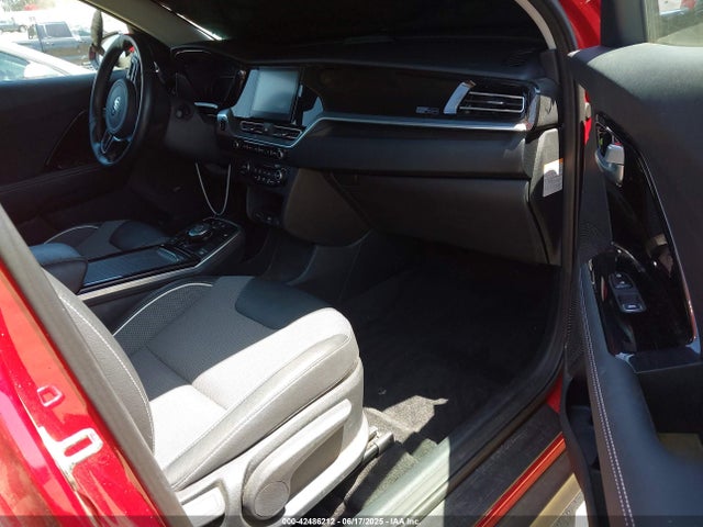 KNDCC3LG0L5081085 KIA 2020