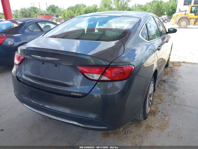 Chrysler 200 Limited 2015 1C3CCCAB0FN575351 Image 4