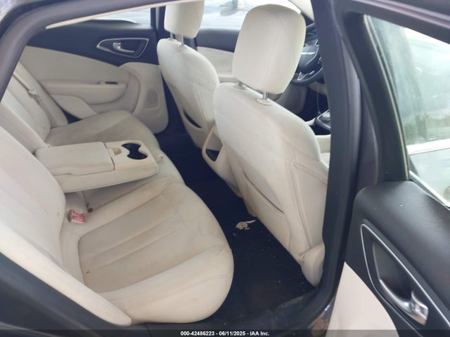 Chrysler 200 Limited 2015 1C3CCCAB0FN575351 Image 8