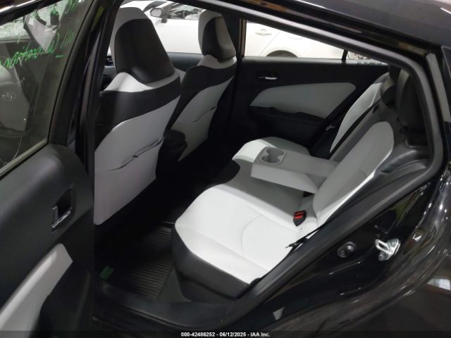 JTDKAMFU2N3186072 Toyota 2zr-fxe,1nm